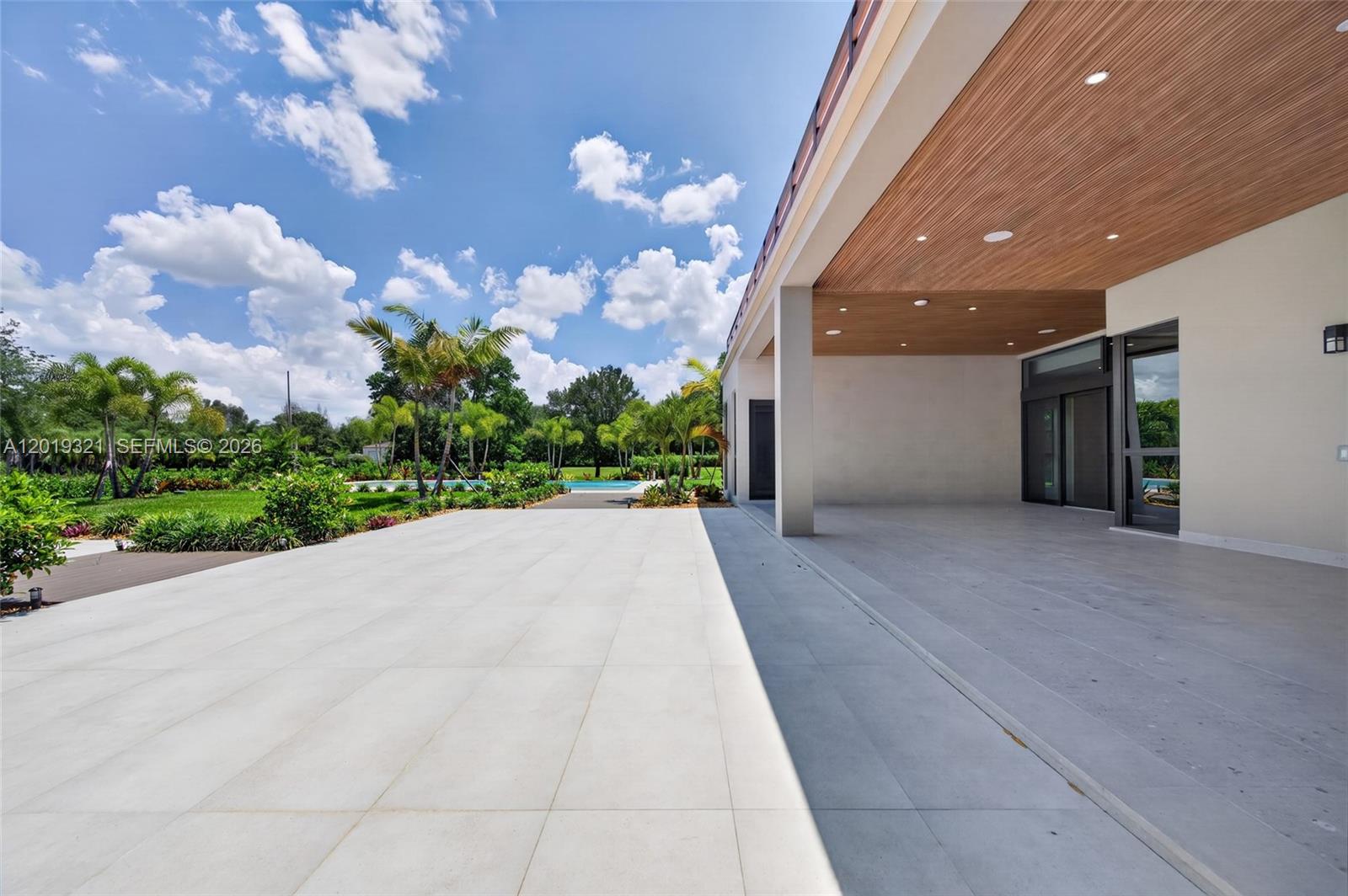 5500 SW 148th Ave, Southwest Ranches FL 33330