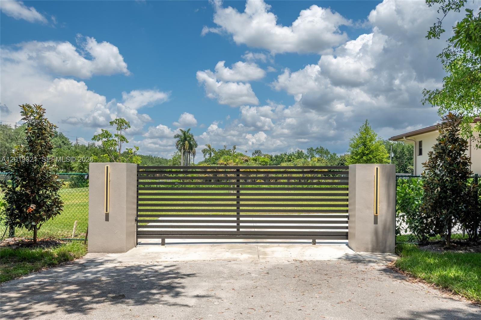 5500 SW 148th Ave, Southwest Ranches FL 33330