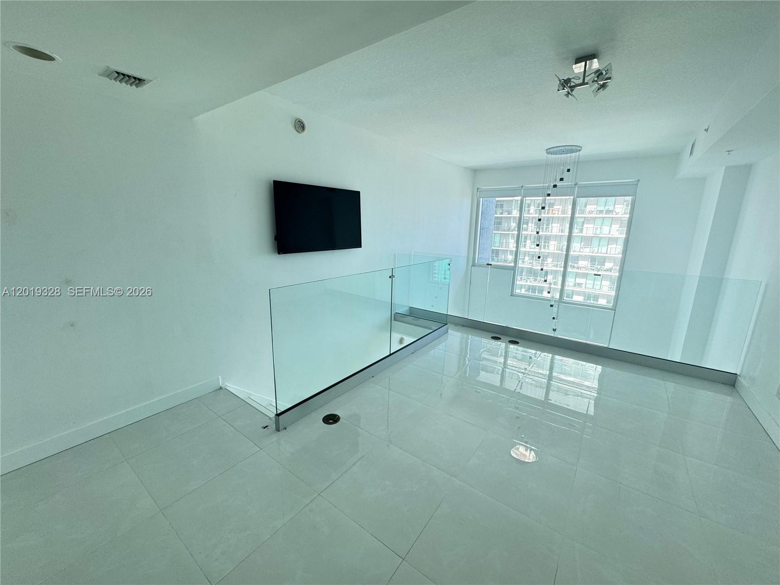 60 SW 13th St #2006, Miami FL 33130