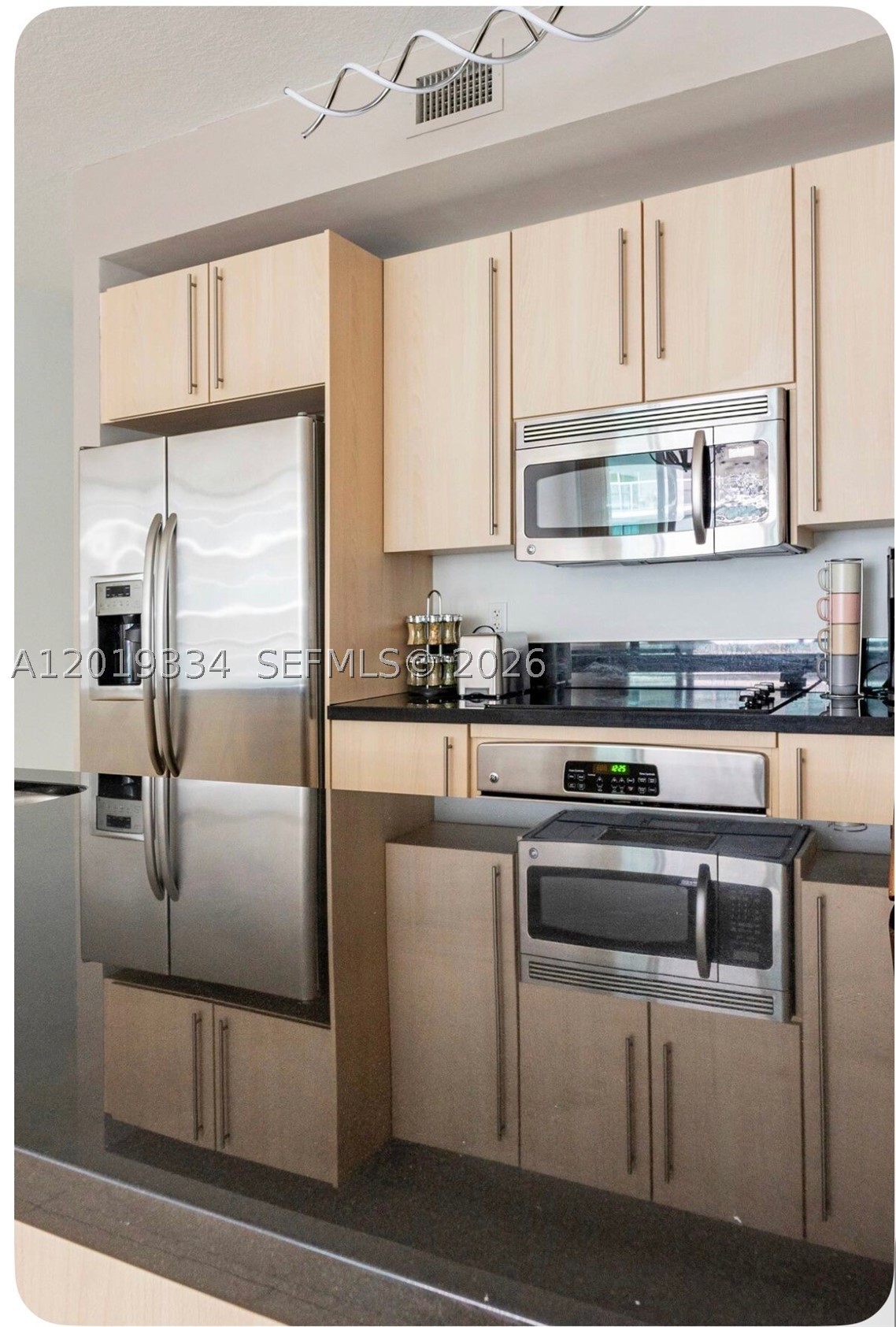 1111 SW 1 ave #2215, Miami FL 33130