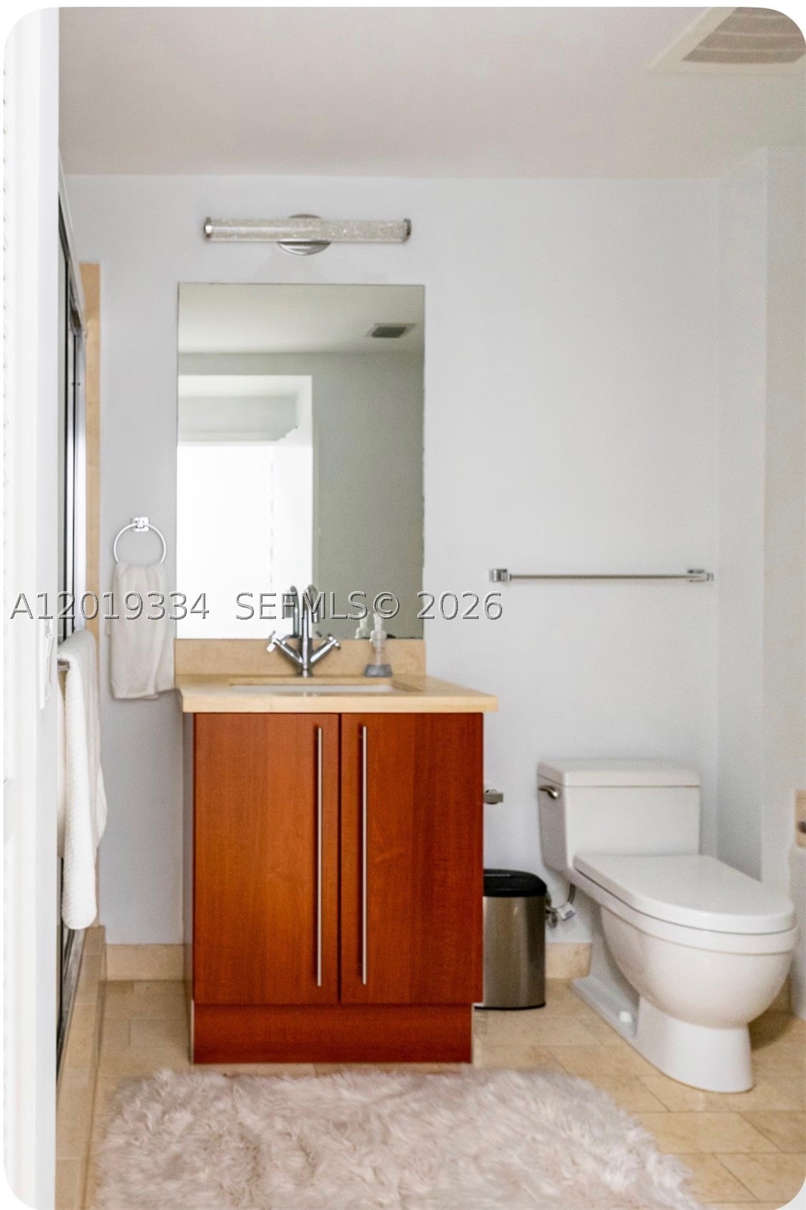 1111 SW 1 ave #2215, Miami FL 33130