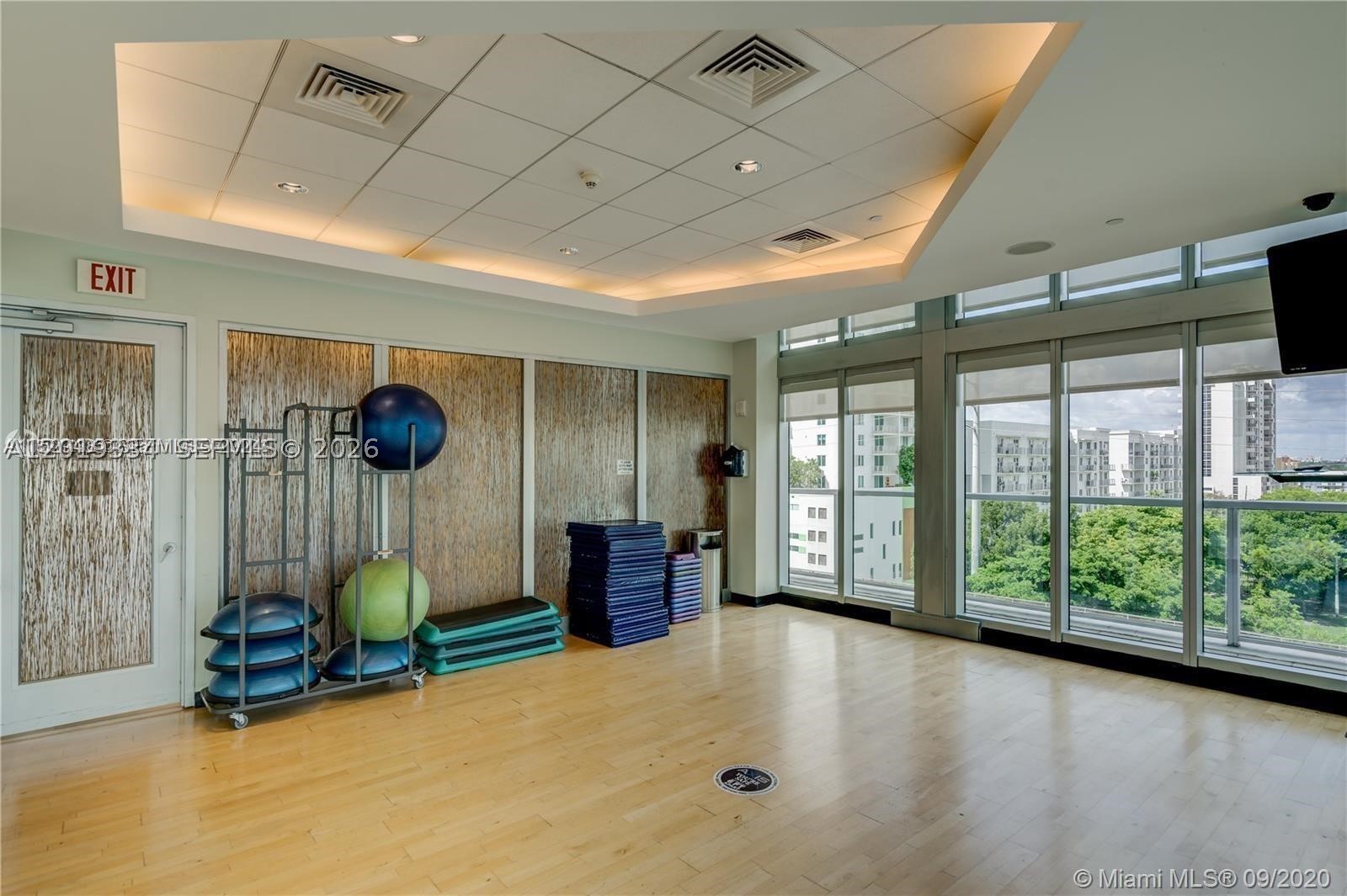1111 SW 1 ave #2215, Miami FL 33130