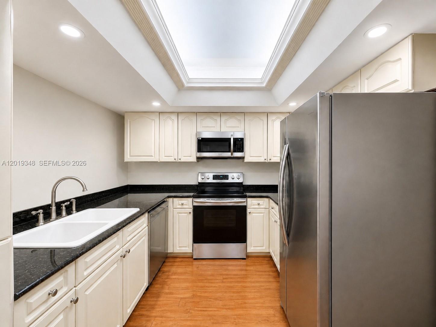 520 Brickell Key Dr #A1113, Miami FL 33131