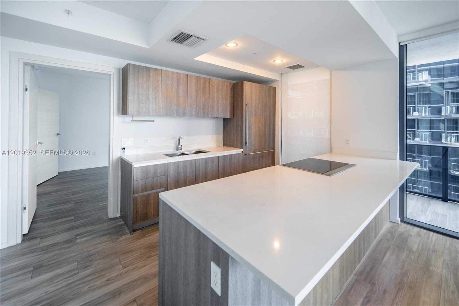 801 S Miami Ave #3905, Miami FL 33130