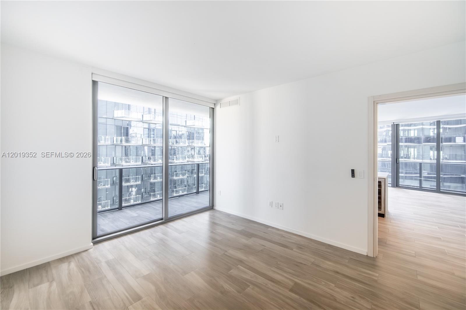 801 S Miami Ave #3905, Miami FL 33130
