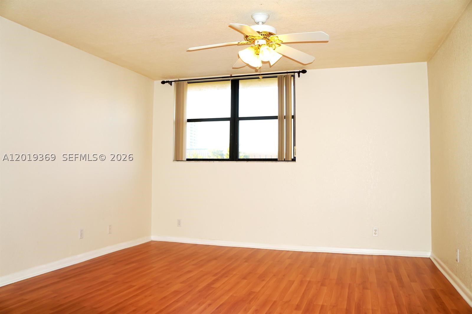 1900 Diana Dr #3E, Hallandale Beach FL 33009