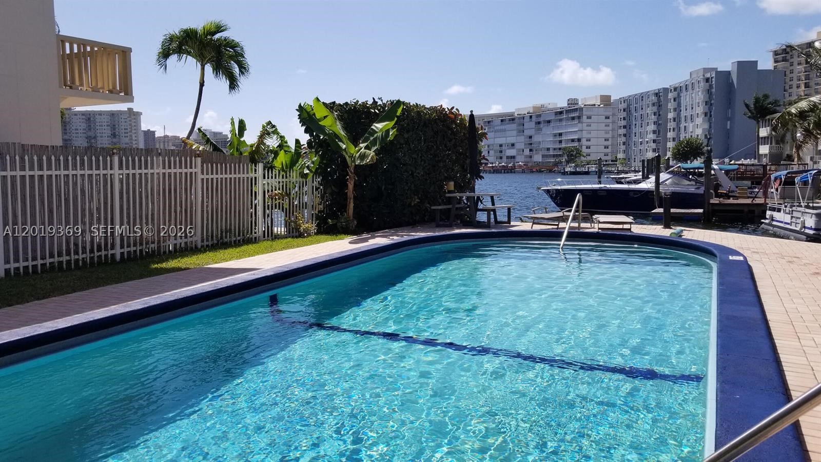 1900 Diana Dr #3E, Hallandale Beach FL 33009