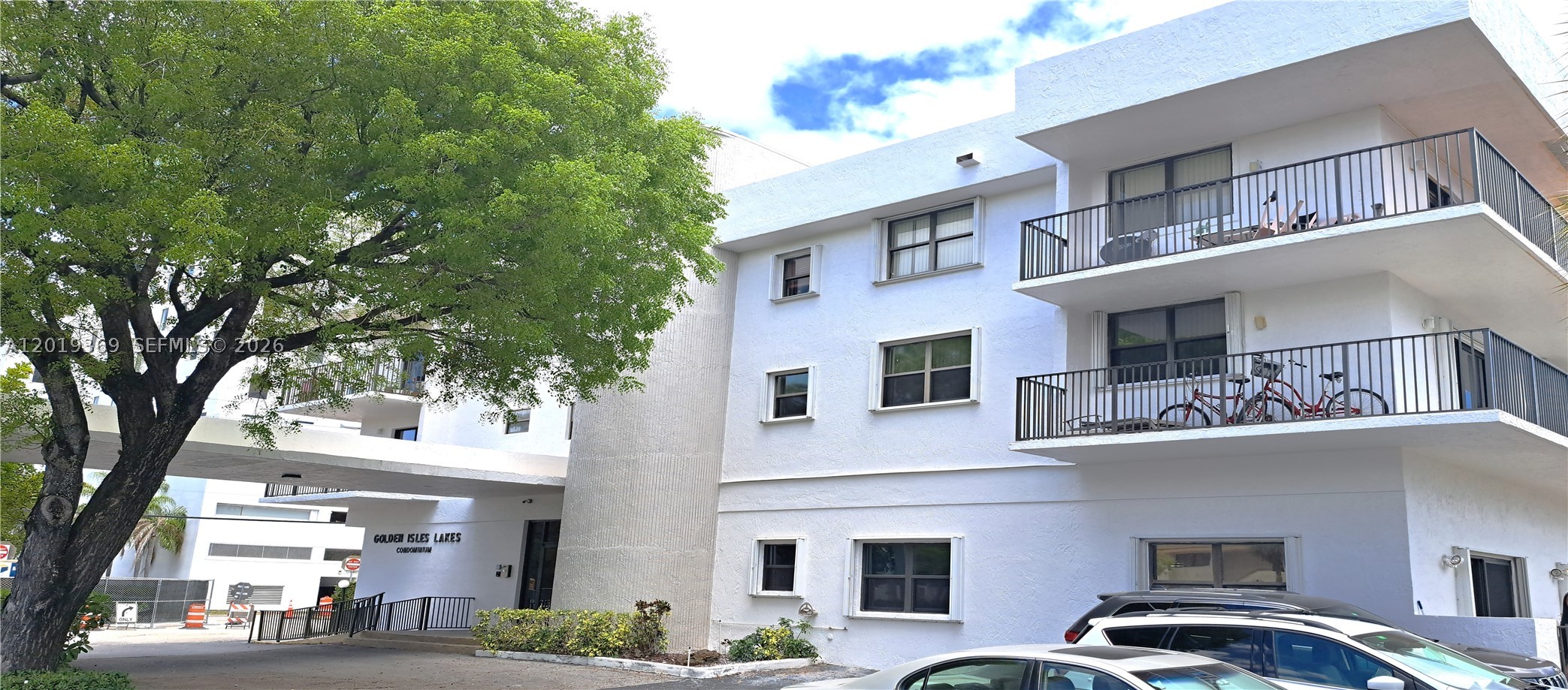 1900 Diana Dr #3E, Hallandale Beach FL 33009