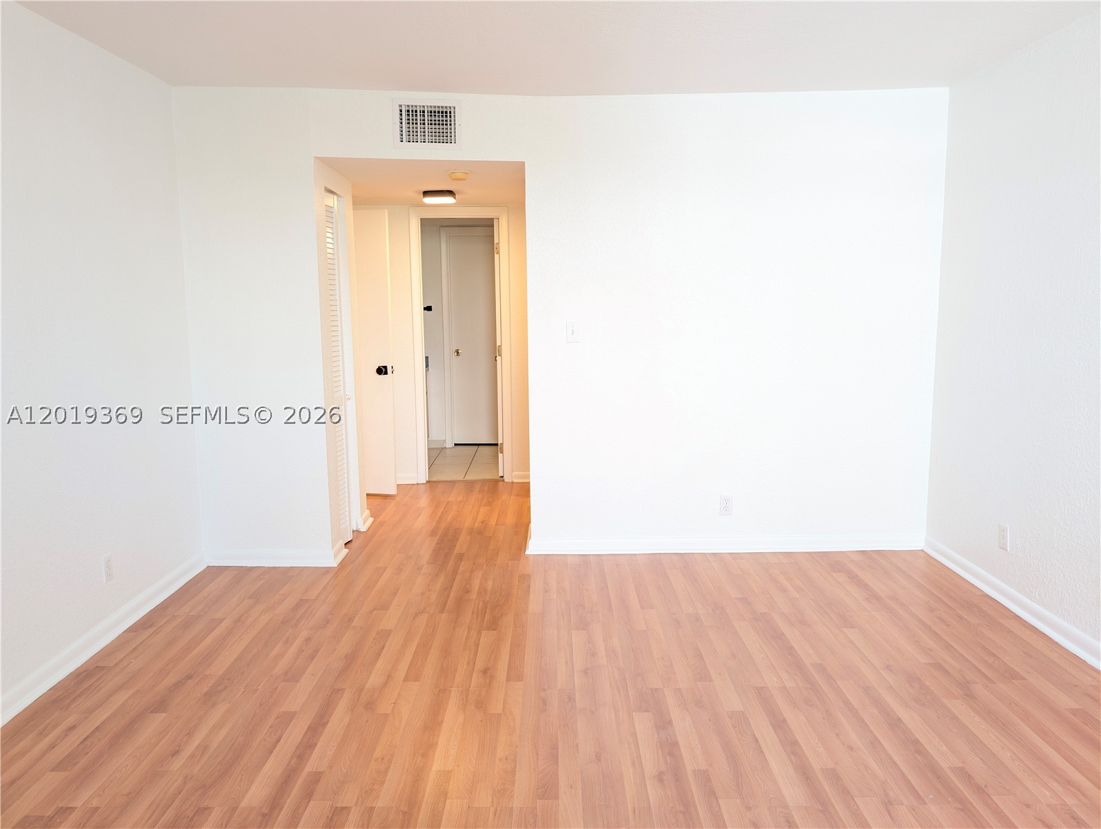 1900 Diana Dr #3E, Hallandale Beach FL 33009