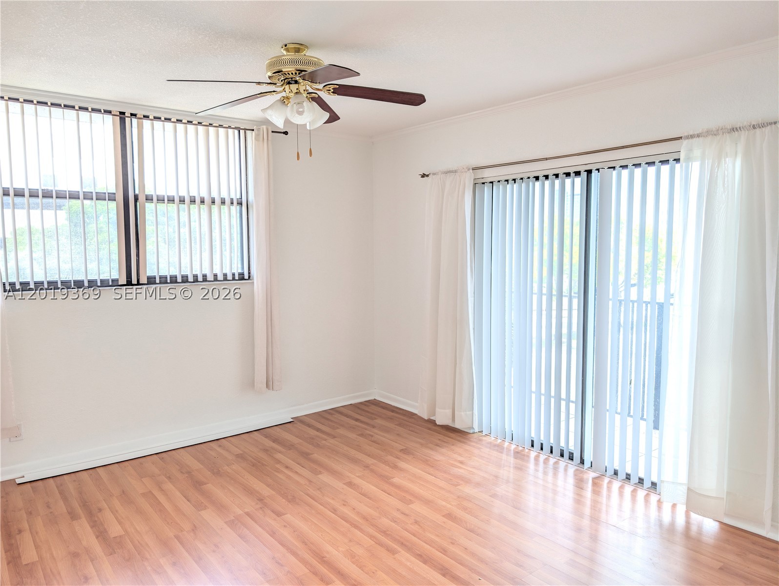 1900 Diana Dr #3E, Hallandale Beach FL 33009