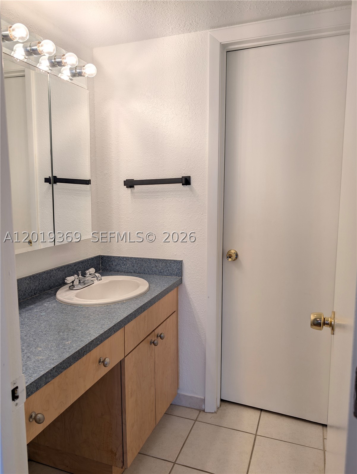 1900 Diana Dr #3E, Hallandale Beach FL 33009