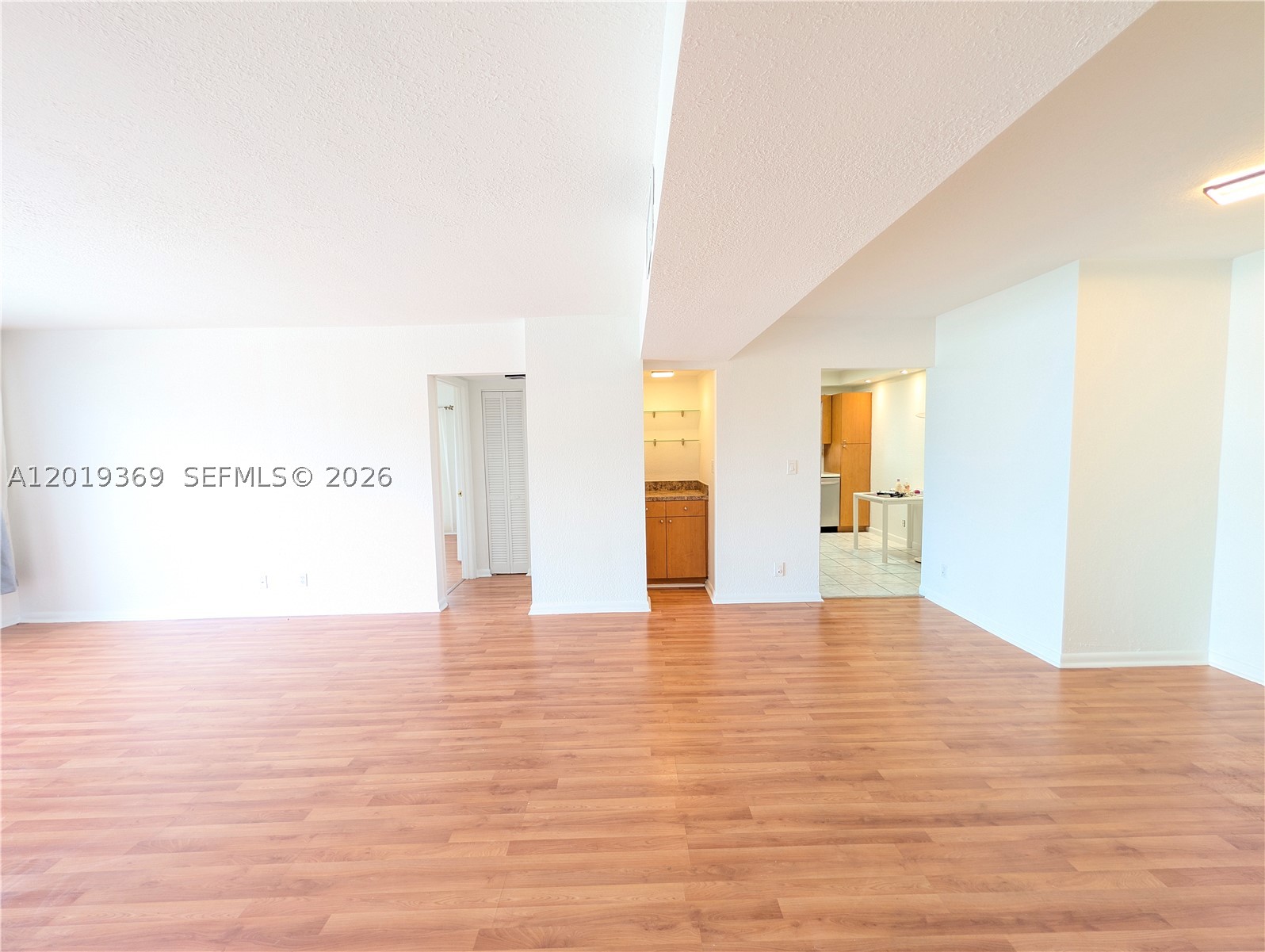 1900 Diana Dr #3E, Hallandale Beach FL 33009