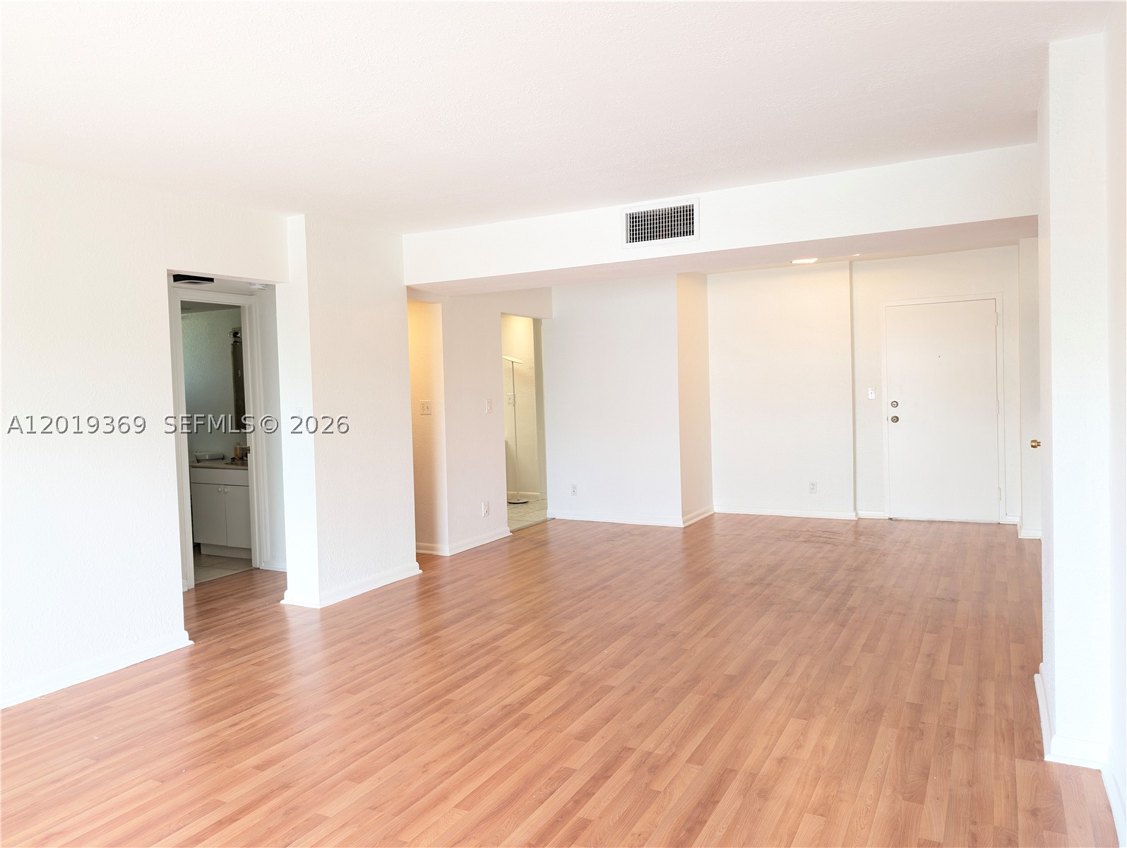 1900 Diana Dr #3E, Hallandale Beach FL 33009