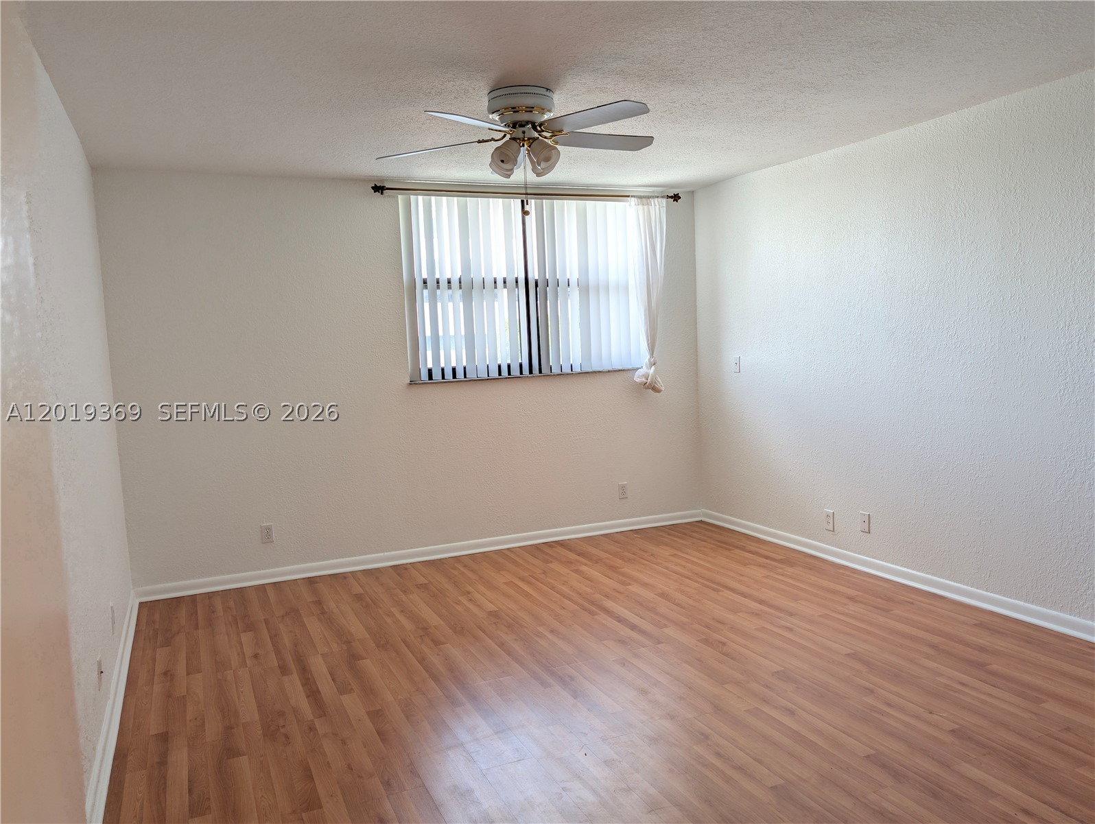 1900 Diana Dr #3E, Hallandale Beach FL 33009