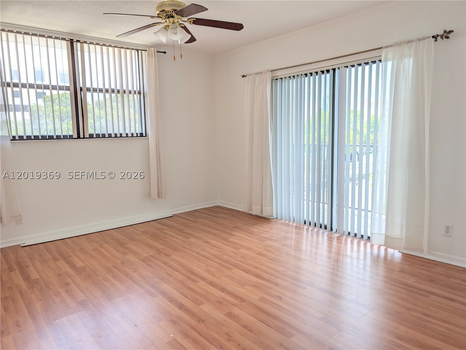 1900 Diana Dr #3E, Hallandale Beach FL 33009