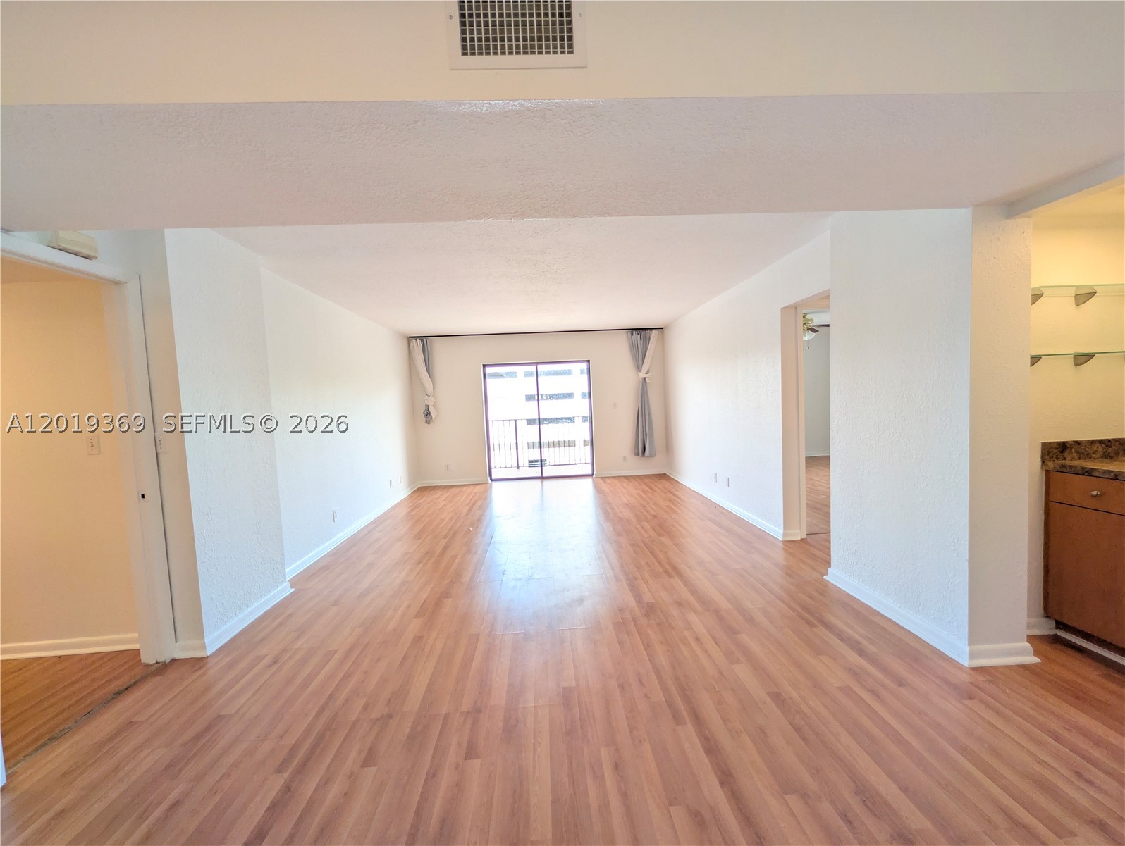 1900 Diana Dr #3E, Hallandale Beach FL 33009