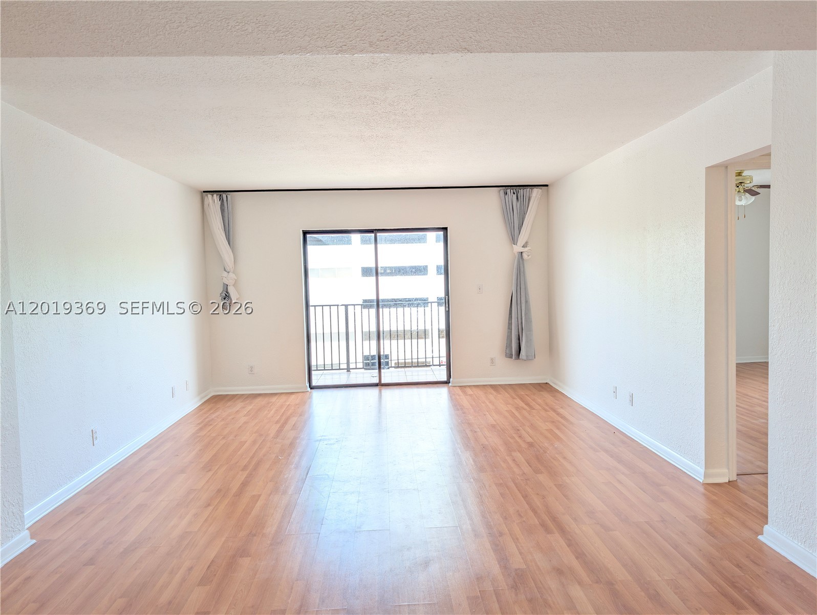 1900 Diana Dr #3E, Hallandale Beach FL 33009
