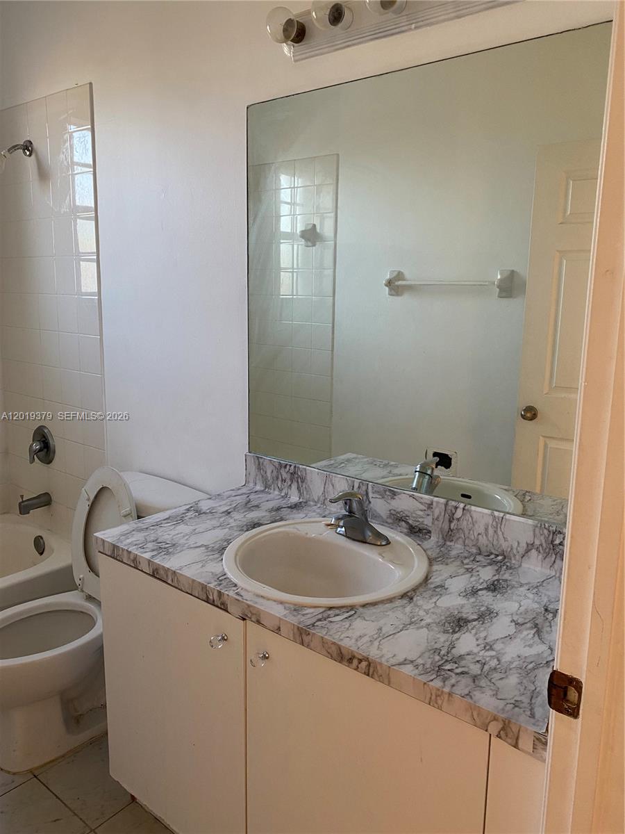 3355 NE 13 Cir Dr. #201-28, Homestead FL 33033