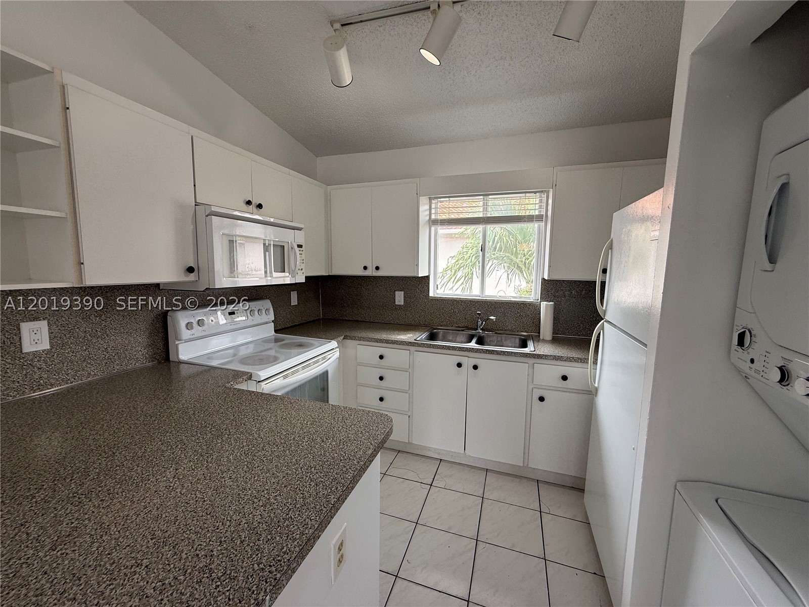 10101 W Okeechobee Rd #9202, Hialeah Gardens FL 33016