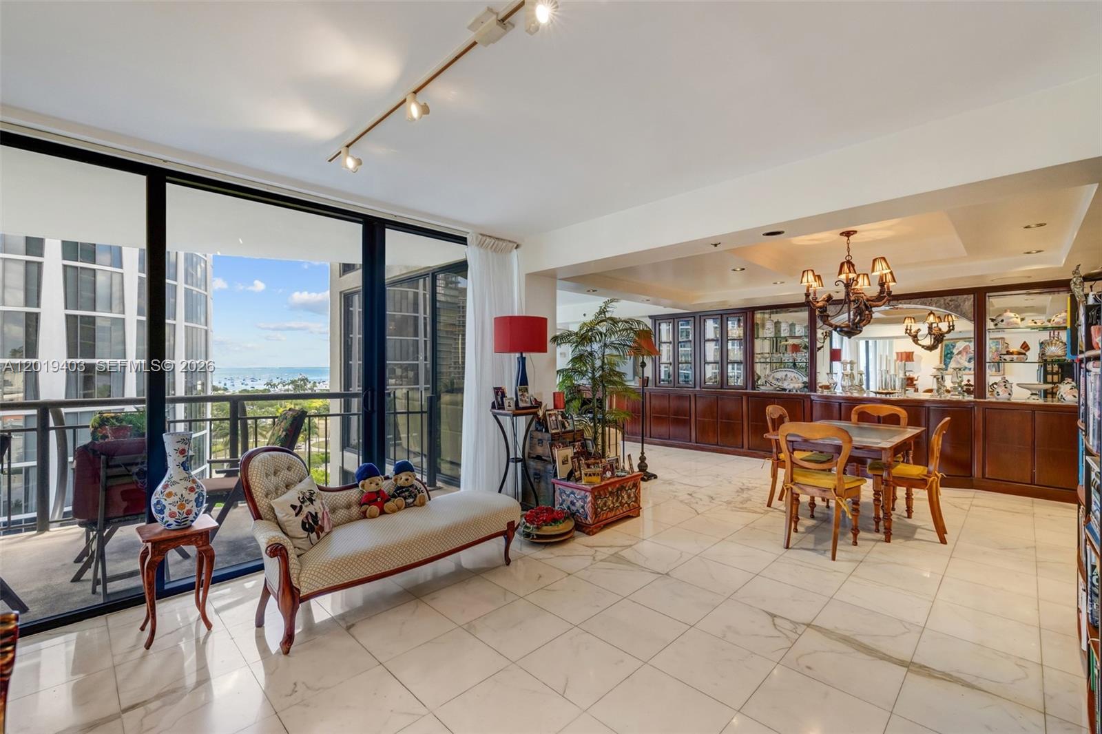 2843 S Bayshore Dr #11F, Miami FL 33133