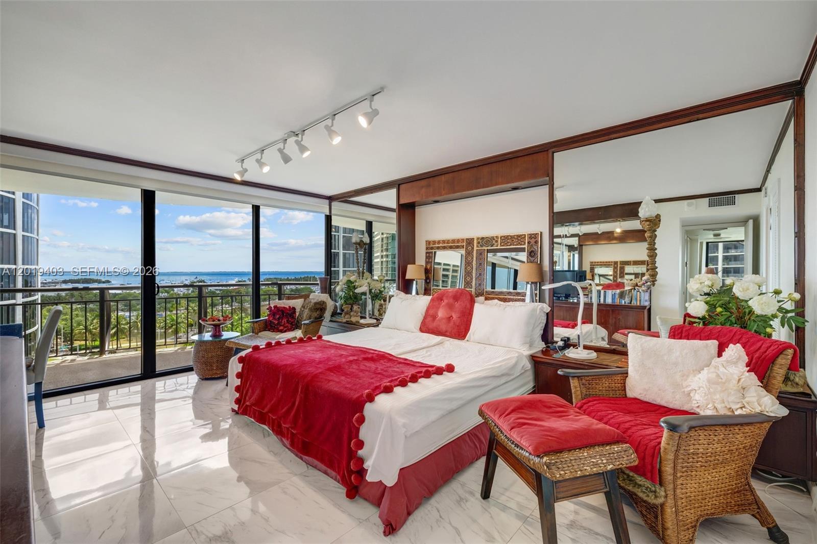 2843 S Bayshore Dr #11F, Miami FL 33133