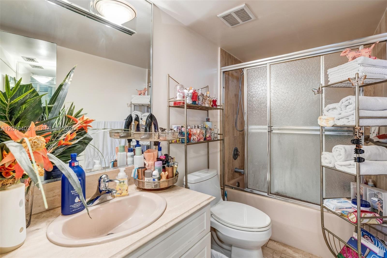 2843 S Bayshore Dr #11F, Miami FL 33133
