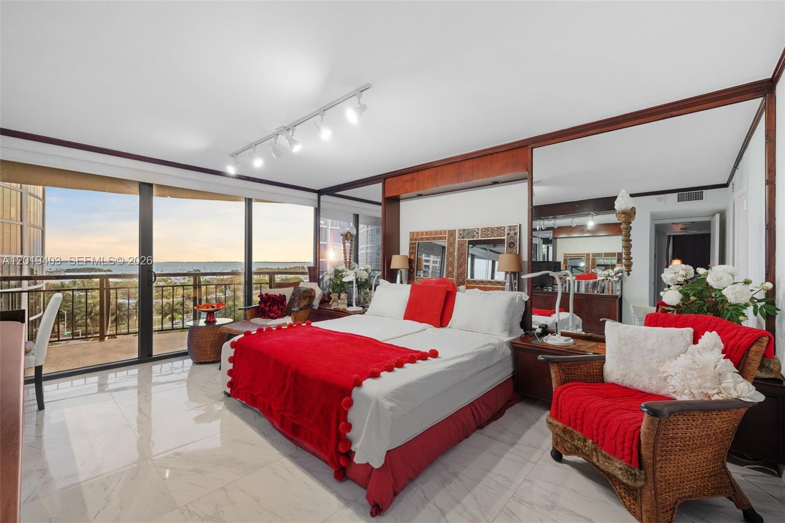 2843 S Bayshore Dr #11F, Miami FL 33133
