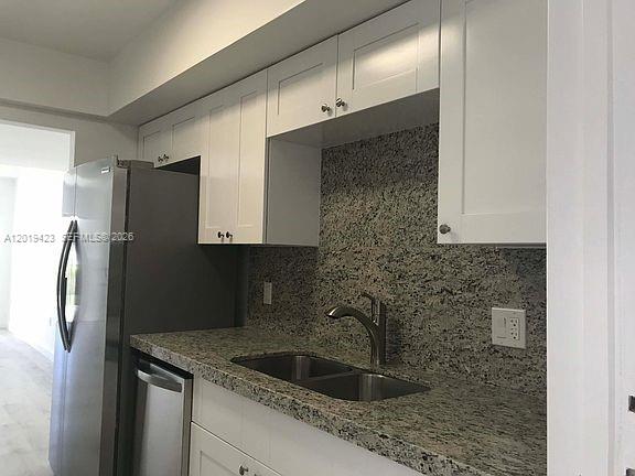 881 Ocean Dr #TH11, Key Biscayne FL 33149