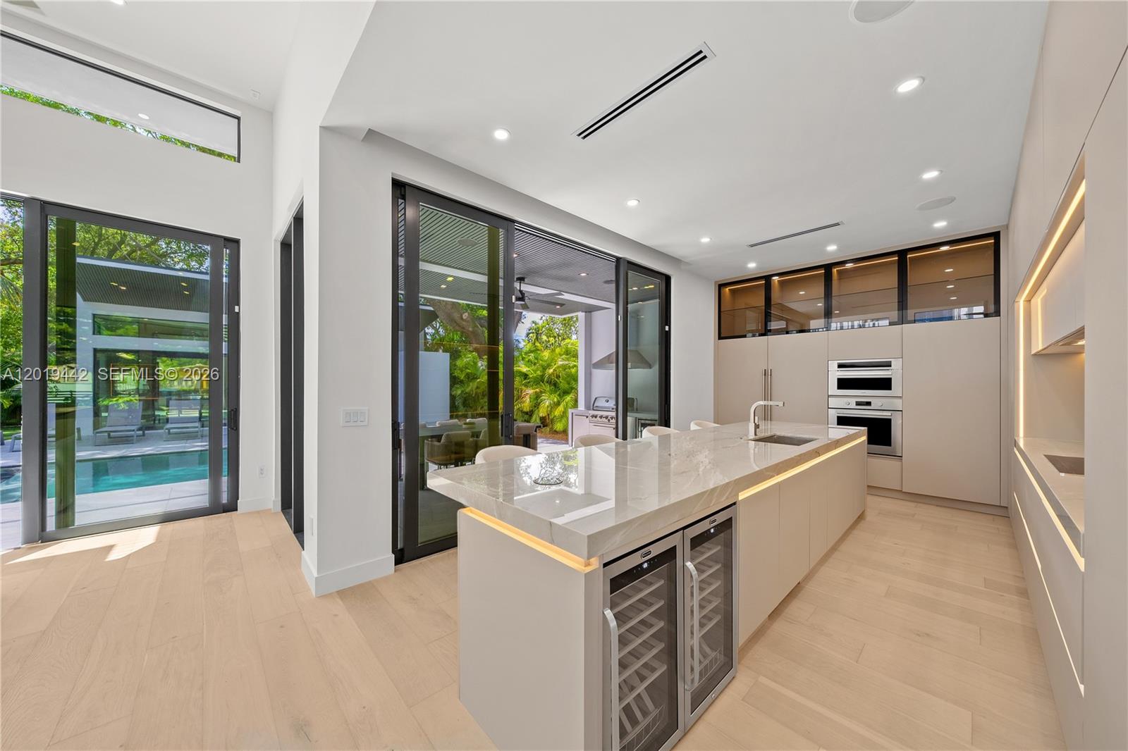 280 NW 47th St, Miami FL 33127