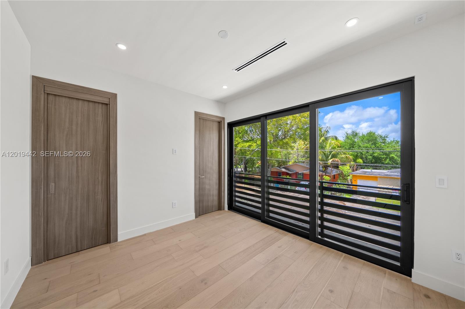 280 NW 47th St, Miami FL 33127