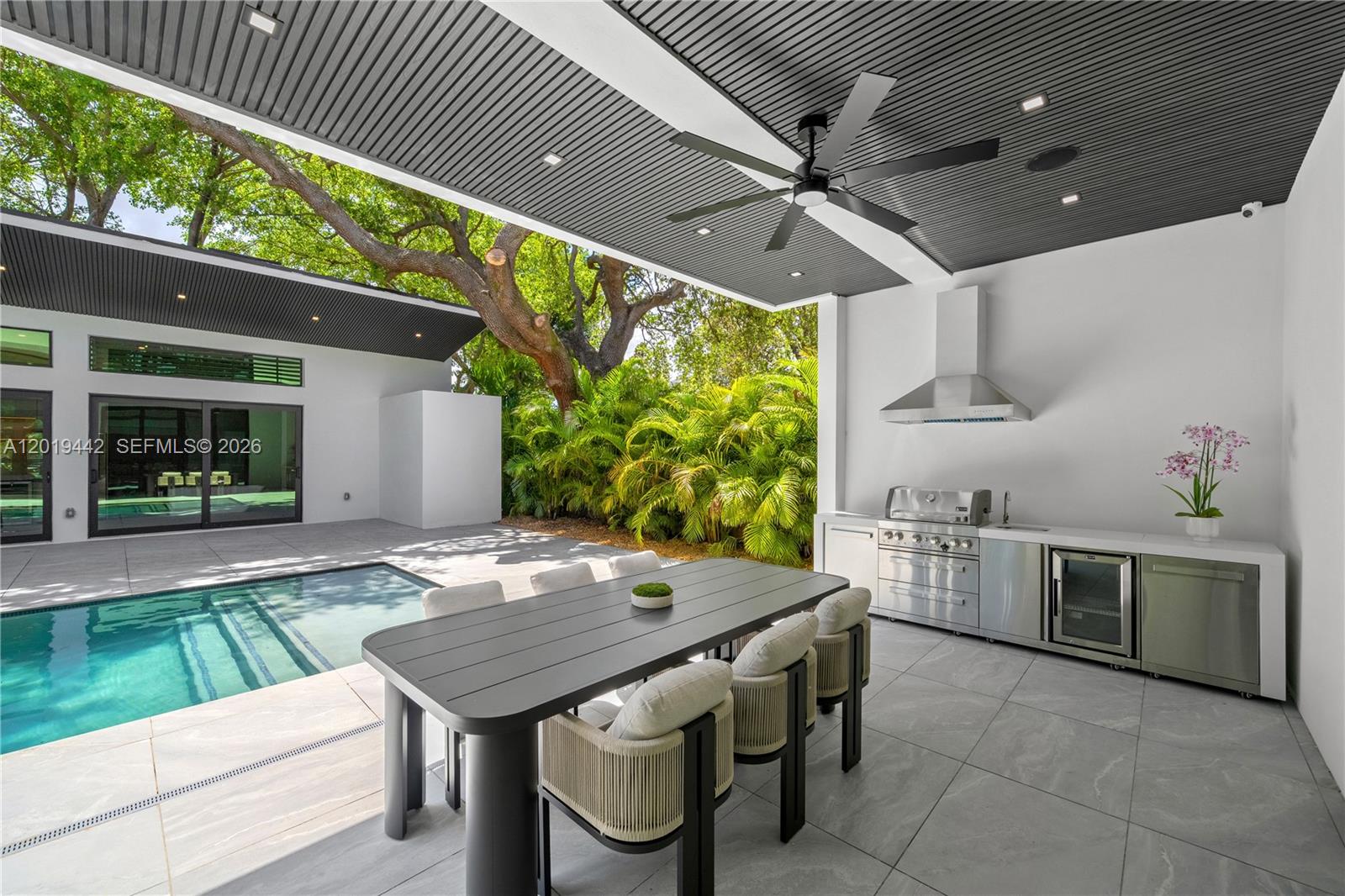 280 NW 47th St, Miami FL 33127