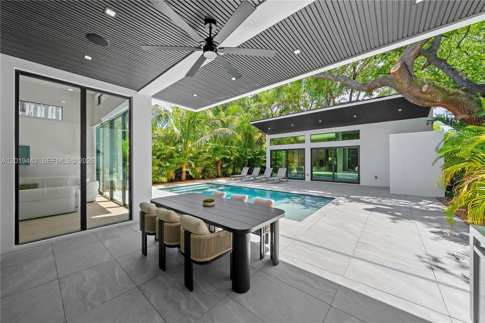 280 NW 47th St, Miami FL 33127