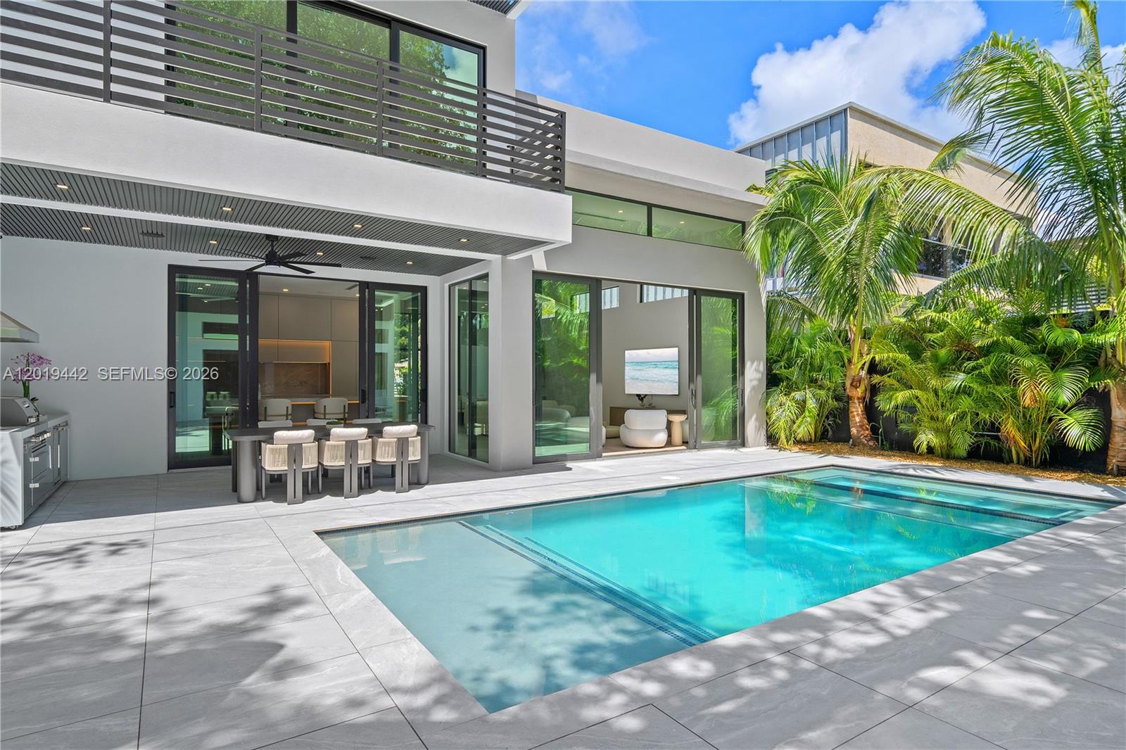 280 NW 47th St, Miami FL 33127