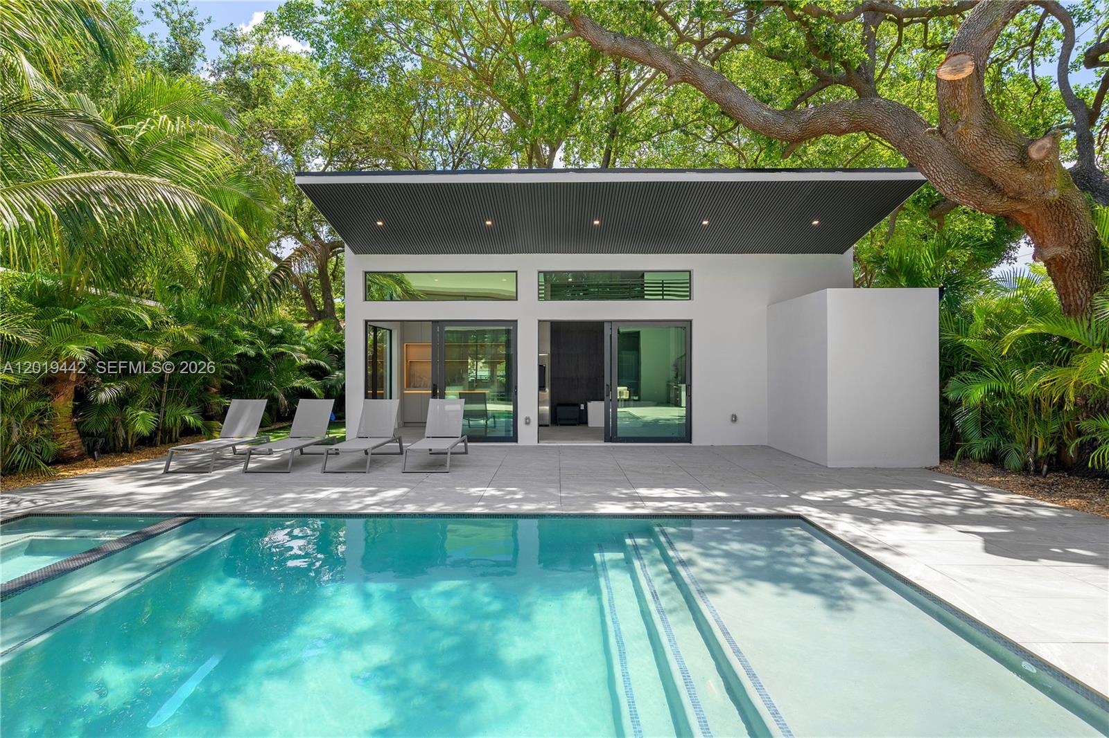 280 NW 47th St, Miami FL 33127