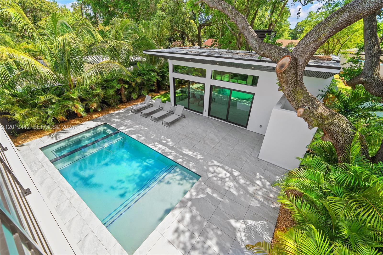280 NW 47th St, Miami FL 33127