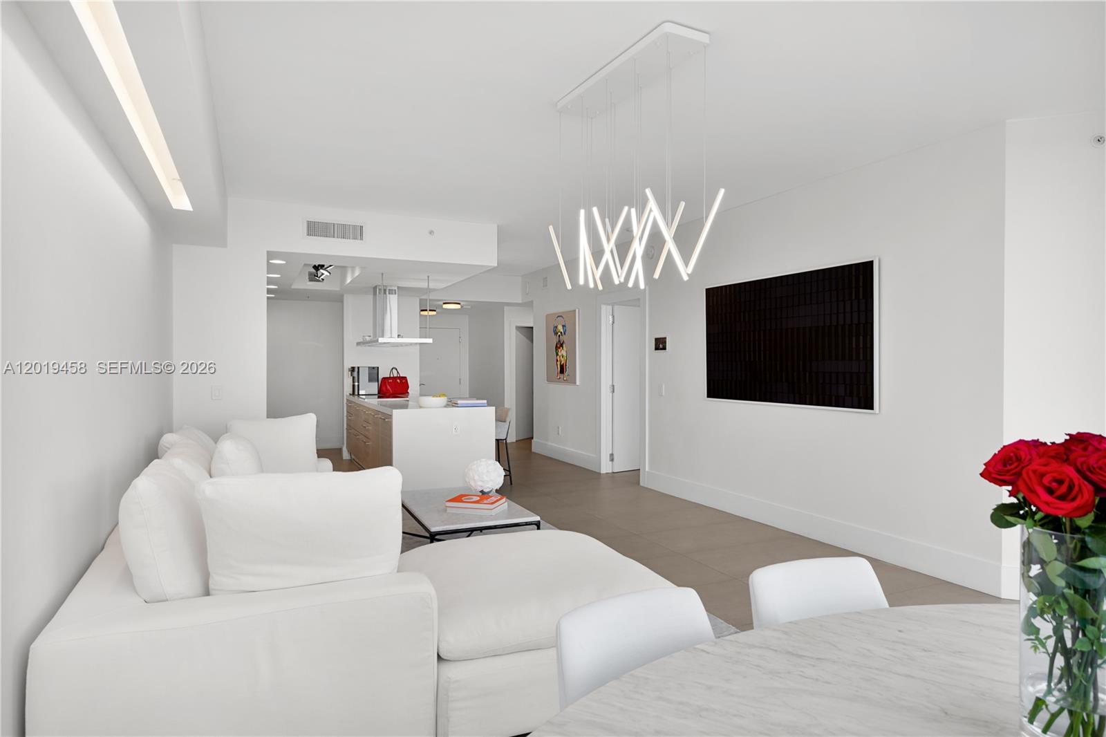 17111 Biscayne Blvd #1406, North Miami Beach FL 33160