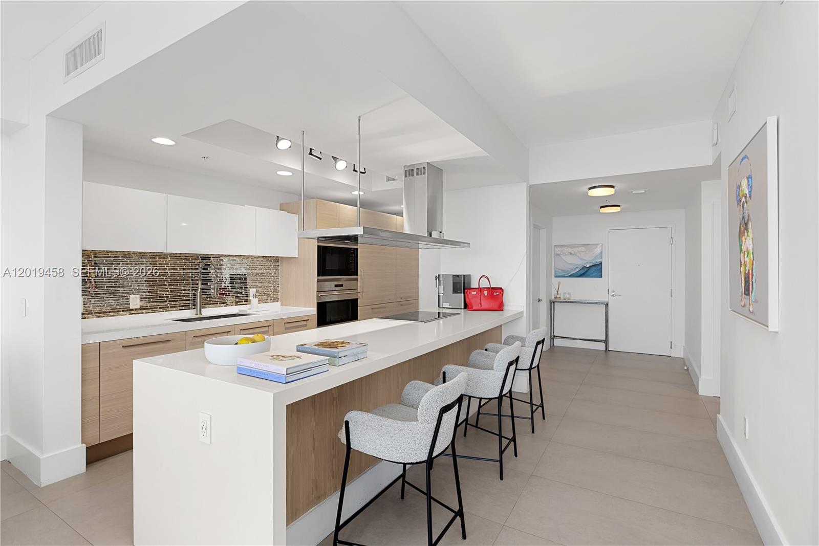 17111 Biscayne Blvd #1406, North Miami Beach FL 33160