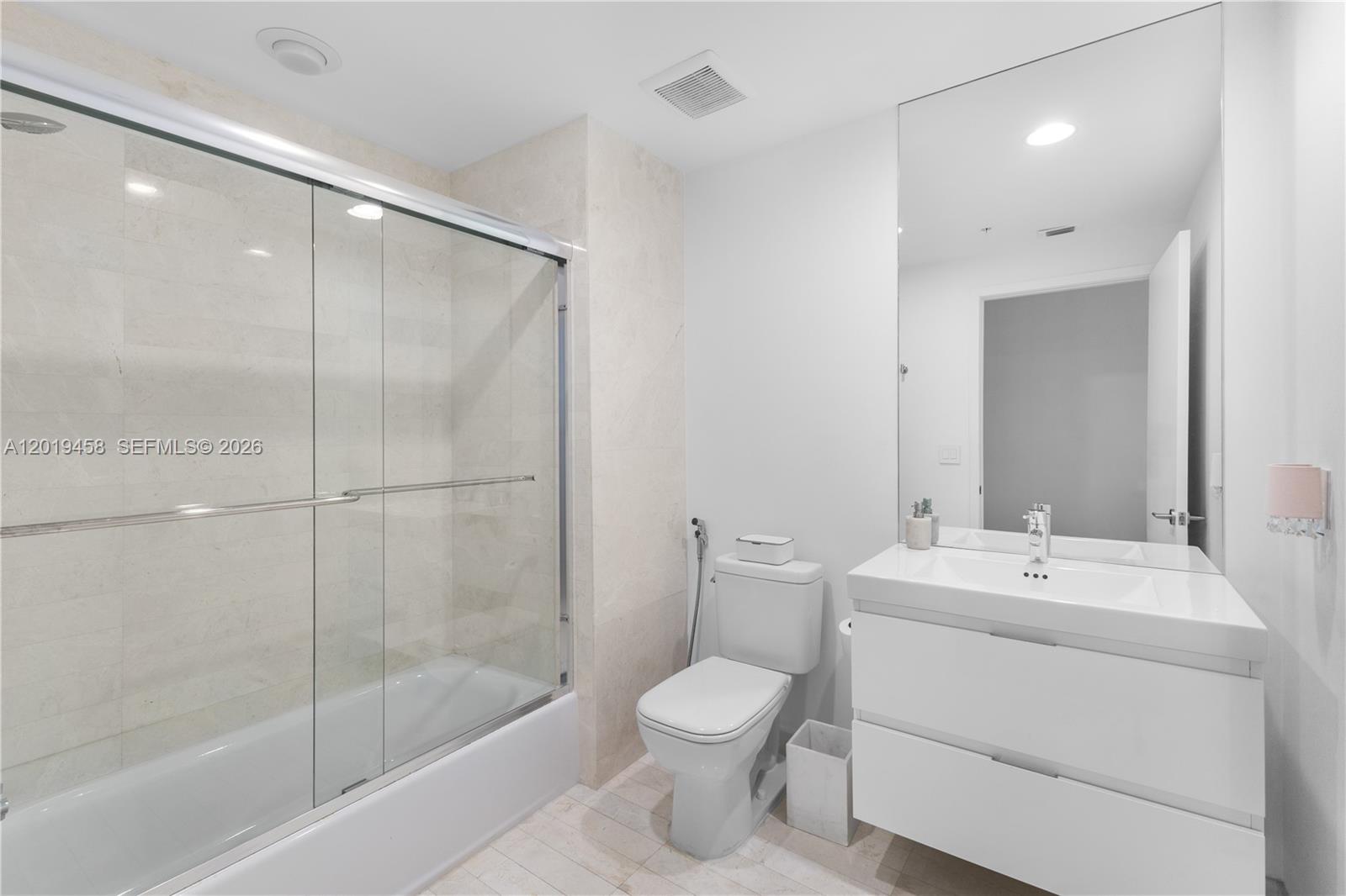 17111 Biscayne Blvd #1406, North Miami Beach FL 33160