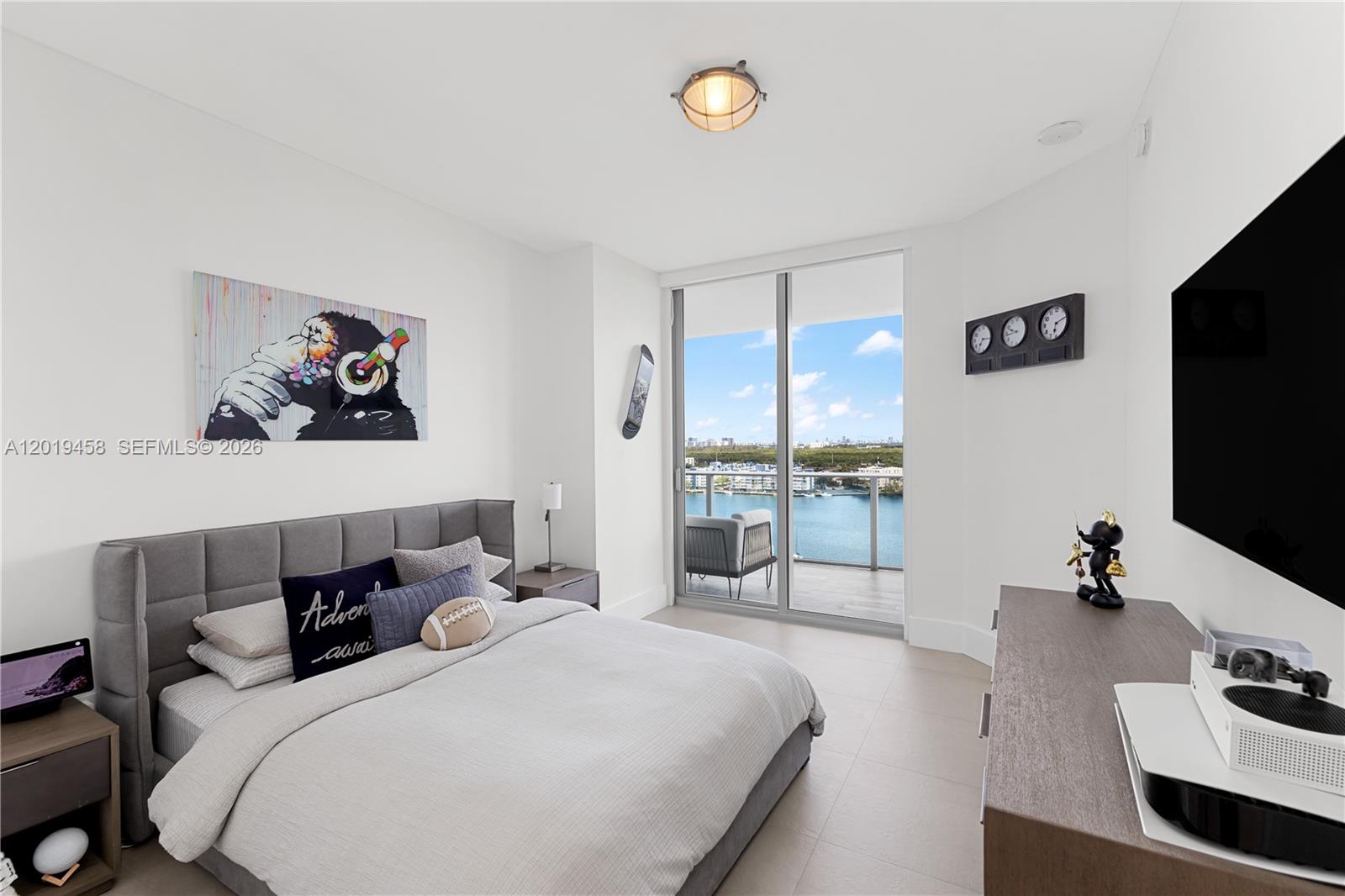 17111 Biscayne Blvd #1406, North Miami Beach FL 33160