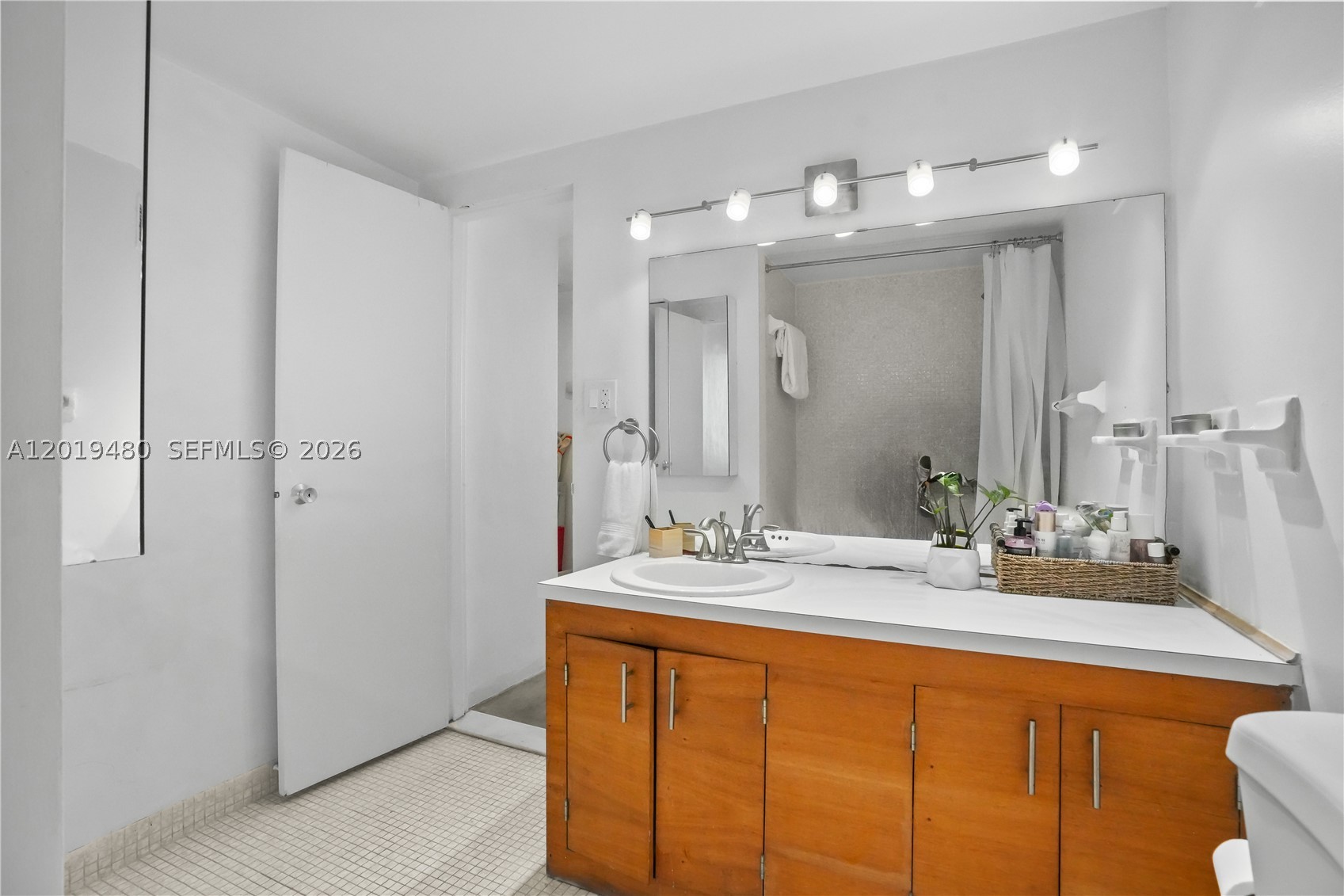 1200 West Ave #819, Miami Beach FL 33139
