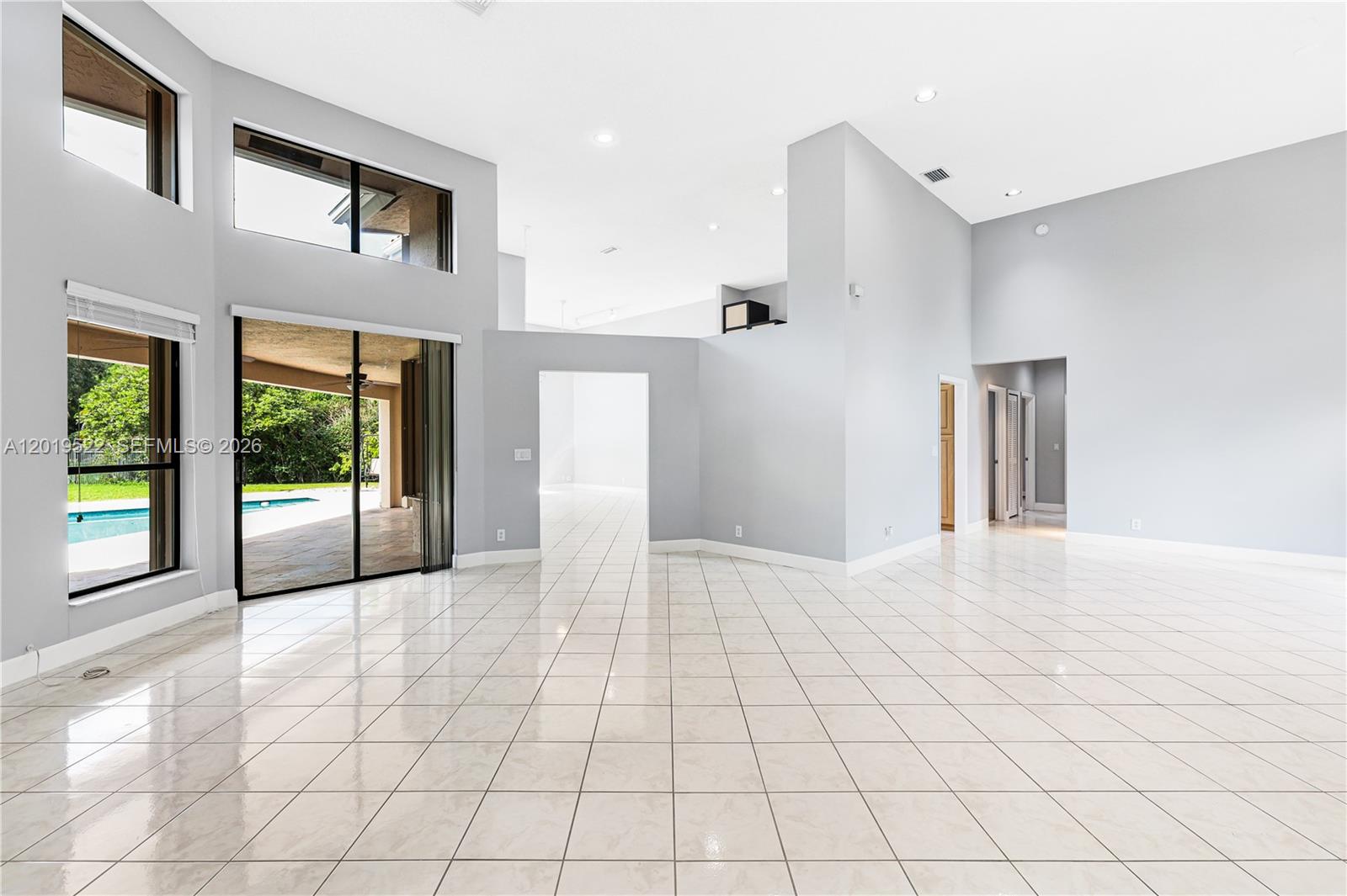 1256 S Manor Dr S, Weston FL 33326