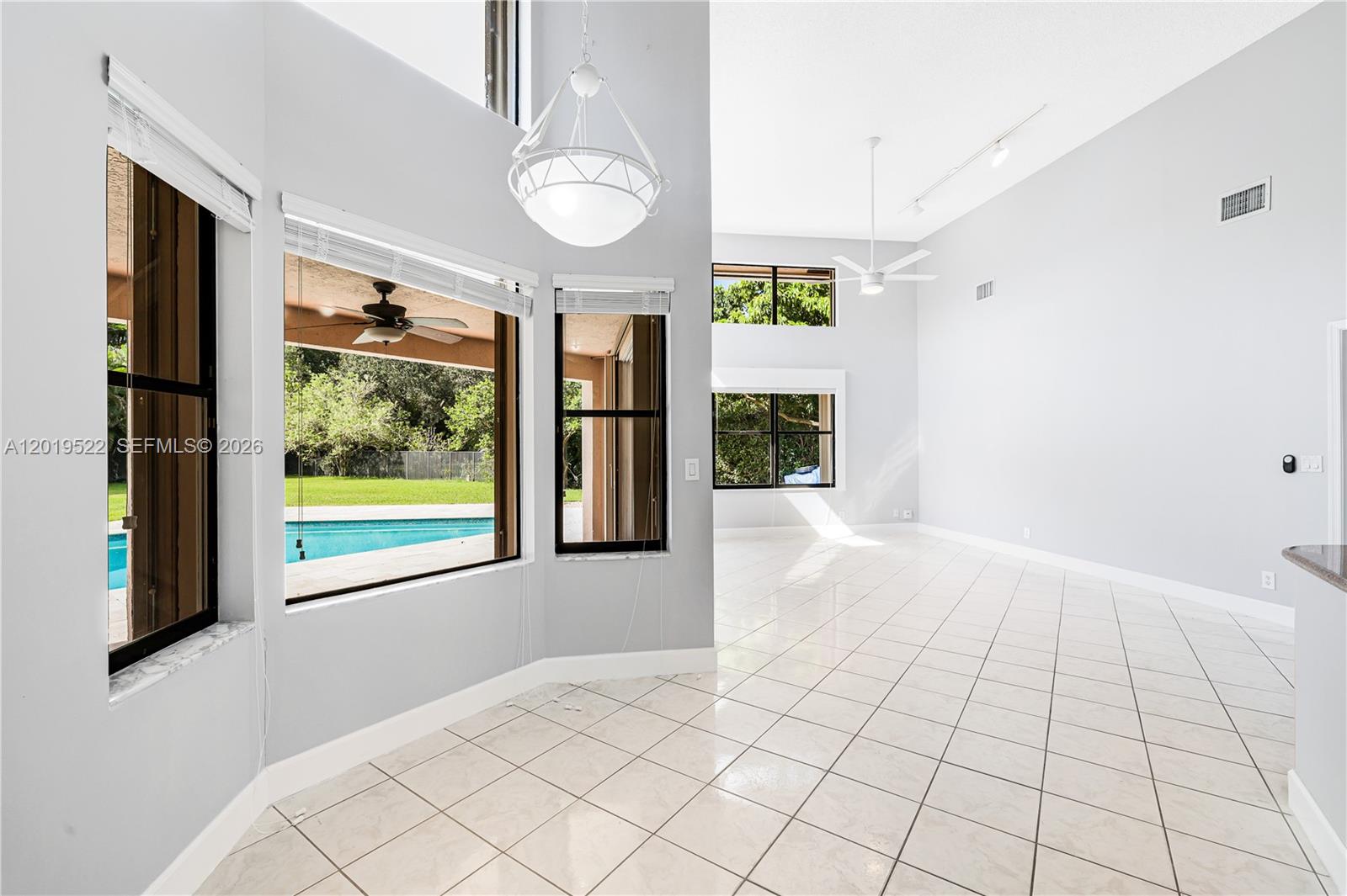 1256 S Manor Dr S, Weston FL 33326