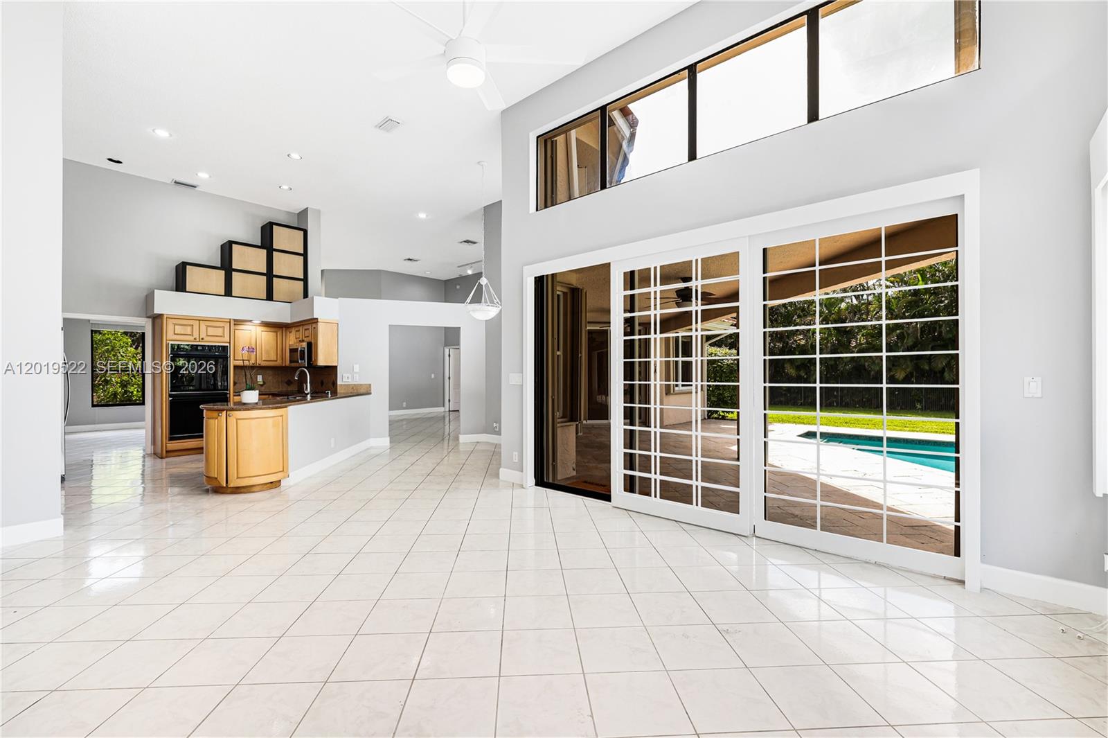 1256 S Manor Dr S, Weston FL 33326