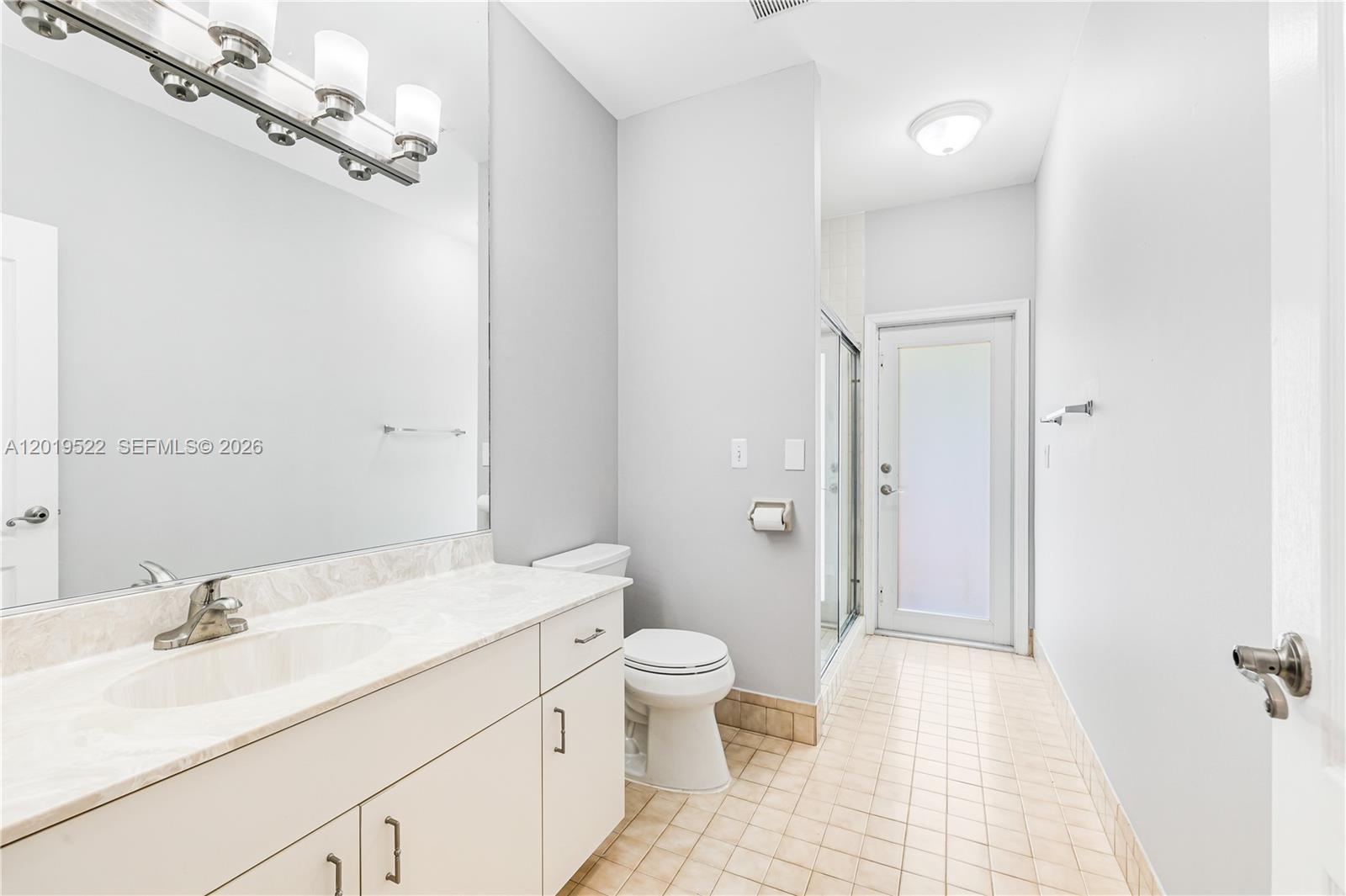1256 S Manor Dr S, Weston FL 33326