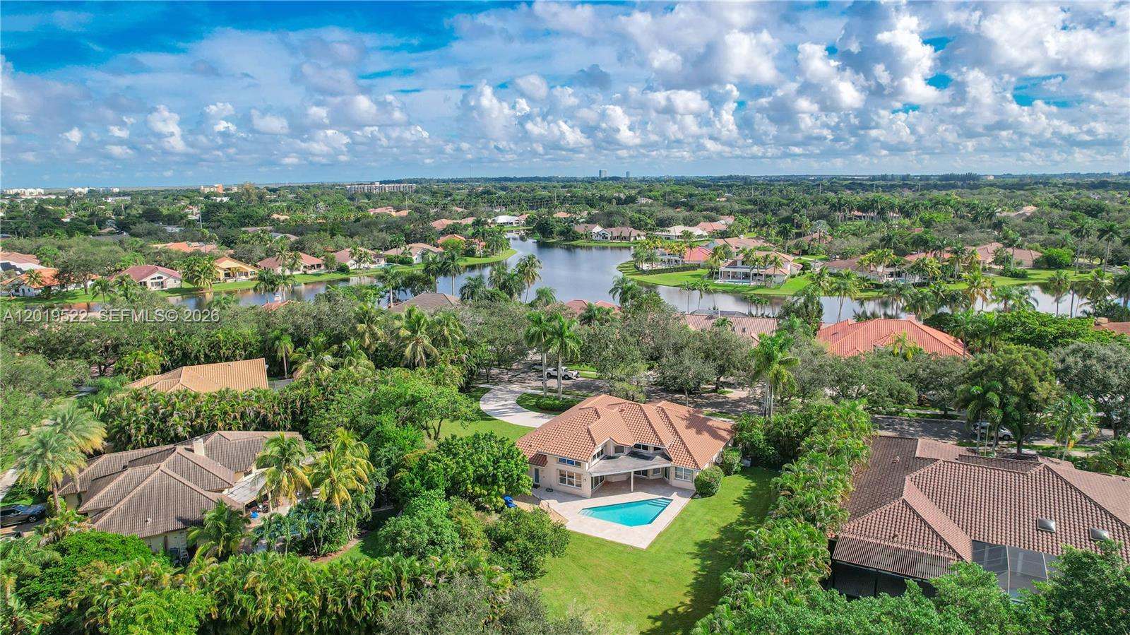 1256 S Manor Dr S, Weston FL 33326