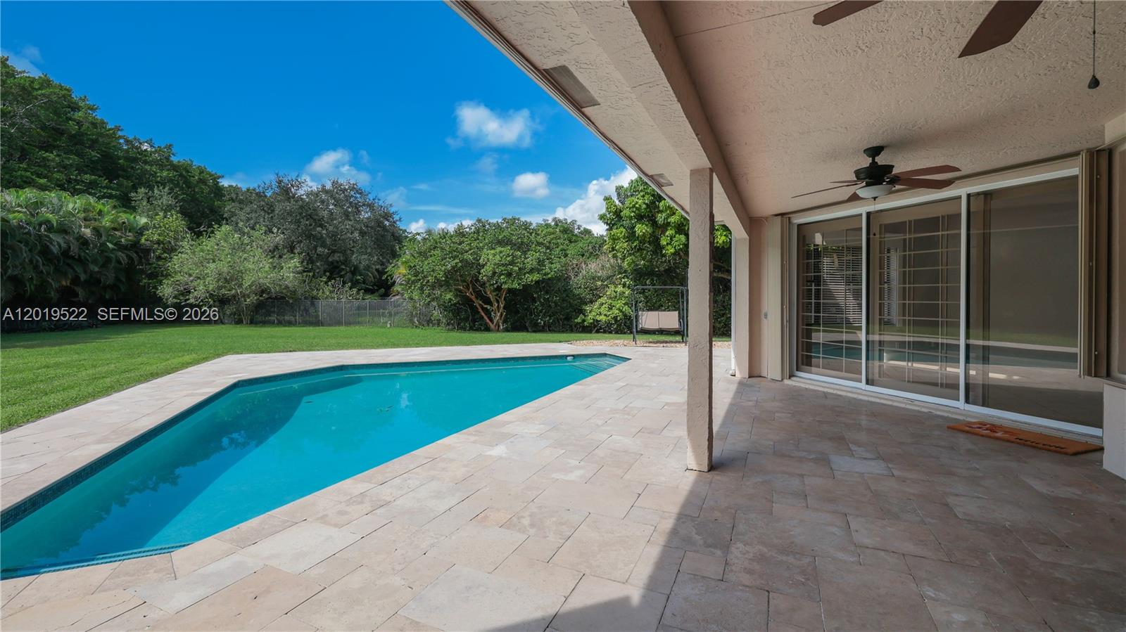 1256 S Manor Dr S, Weston FL 33326