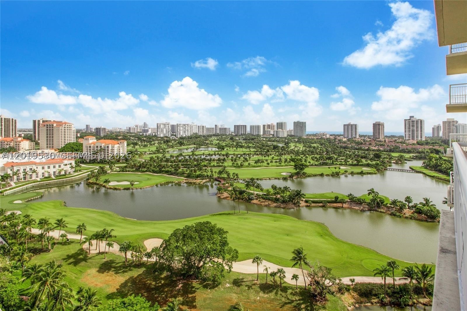 19501 W Country Club Dr #2115, Aventura FL 33180