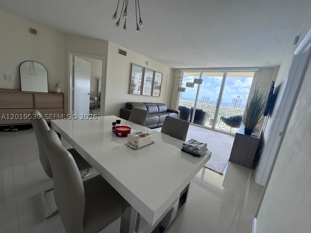 19501 W Country Club Dr #2115, Aventura FL 33180