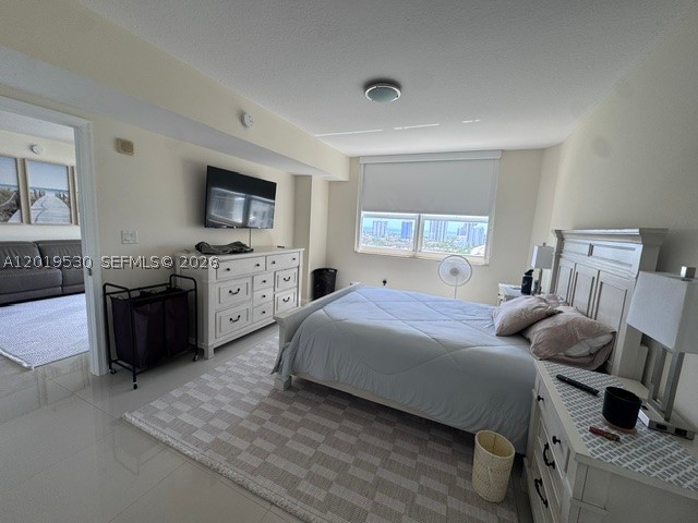 19501 W Country Club Dr #2115, Aventura FL 33180