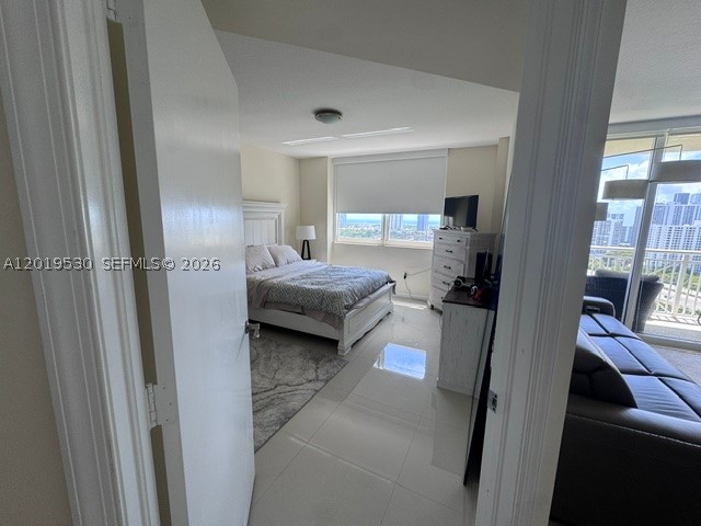 19501 W Country Club Dr #2115, Aventura FL 33180